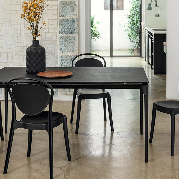 Sedia in policarbonato Parisienne di Calligaris