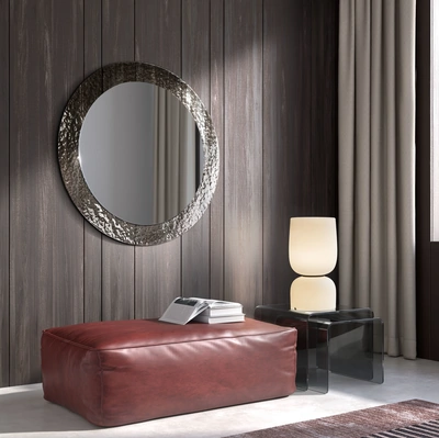 Specchio Iride con cornice in vetro cotto di Stones