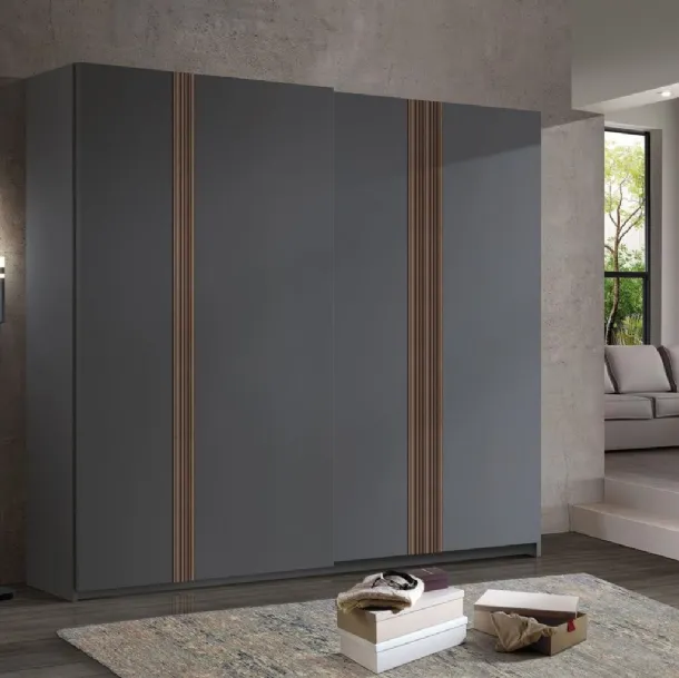 Armadio con ante scorrevoli Stripes con inserto di Betamobili