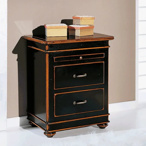 Comodino Ottocento Italiano in legno laccato Nero di Betamobili
