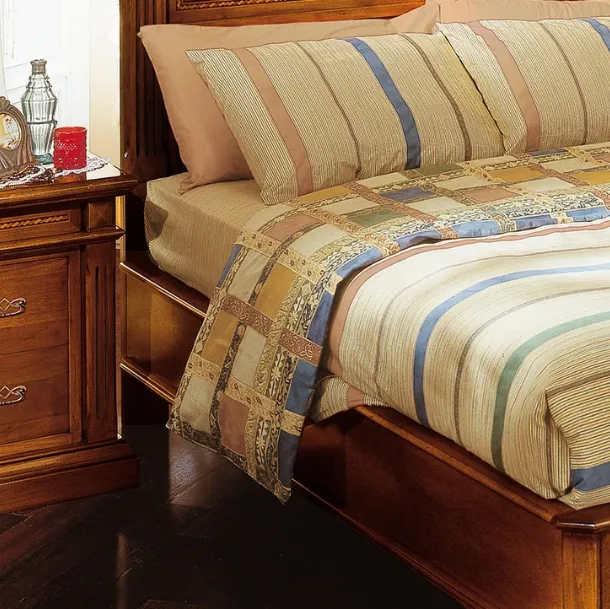Comodino Brunelleschi in legno con filetto intarsiato di Betamobili