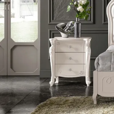 Comodino Rose in legno laccato di Betamobili