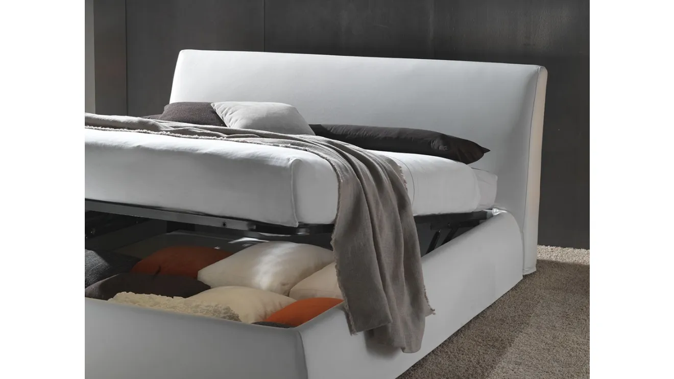 Letto Ardesia in ecopelle bianca con box contenitore di Crippa Salotti