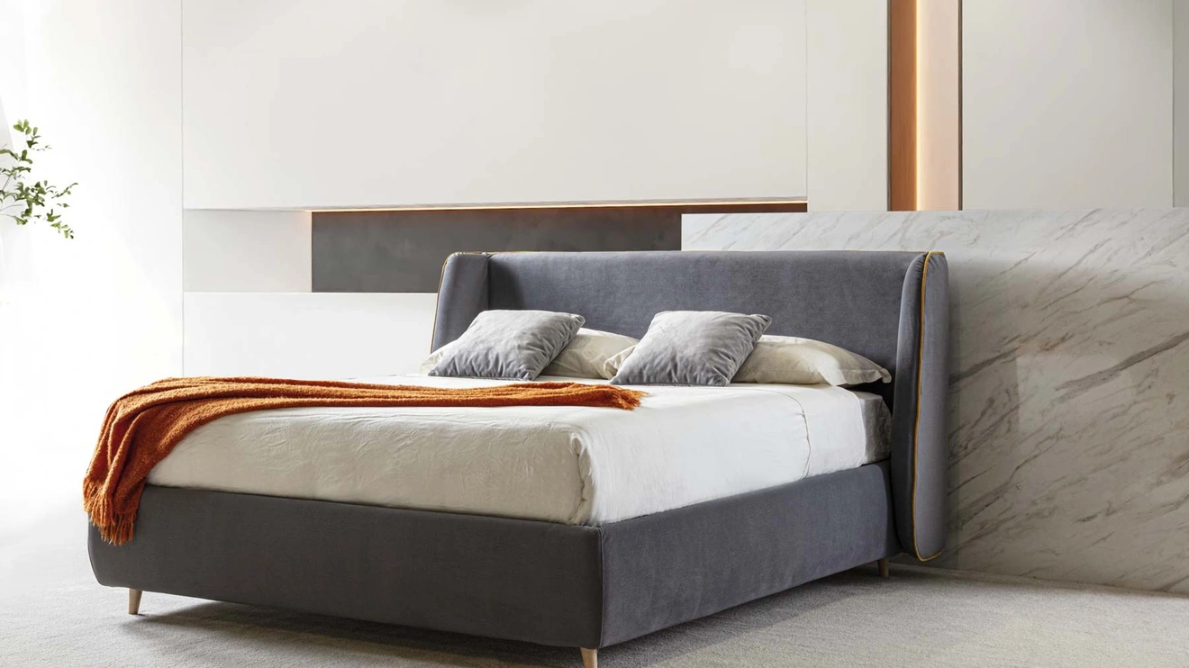 Letto imbottito Curtis di Crippa Salotti