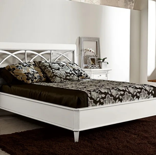 Letto matrimoniale Notre Dame in Legno Laccato Bianco con testiera di Betamobili
