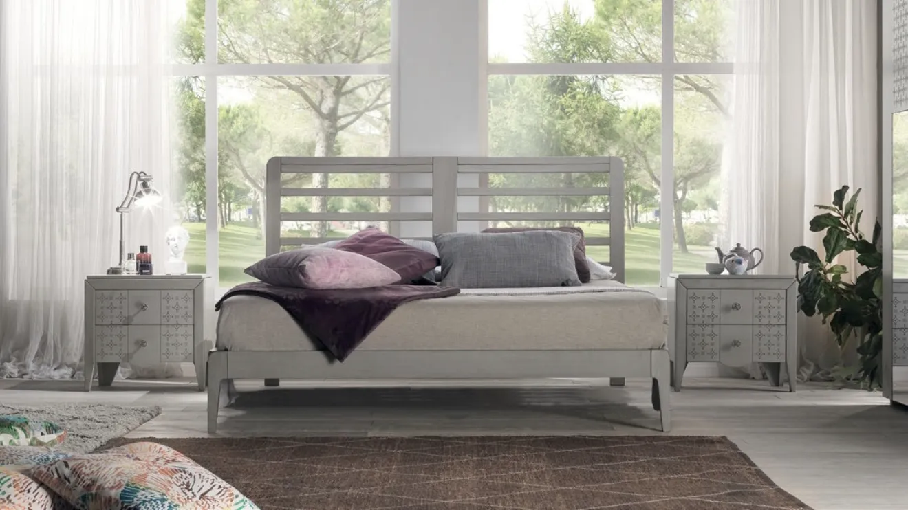 Letto Skyline FMG1075 in legno con testiera traforata di Betamobili