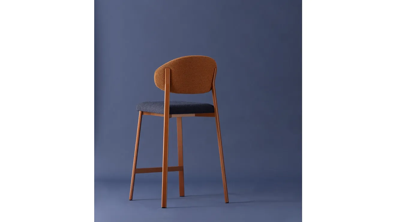 Sgabello Beba Curvy di Pointhouse