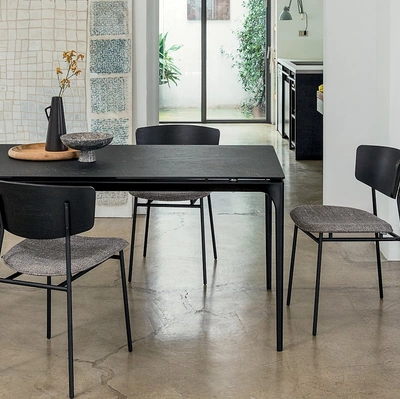 Sedia in legno con seduta imbottita Fifties di Calligaris