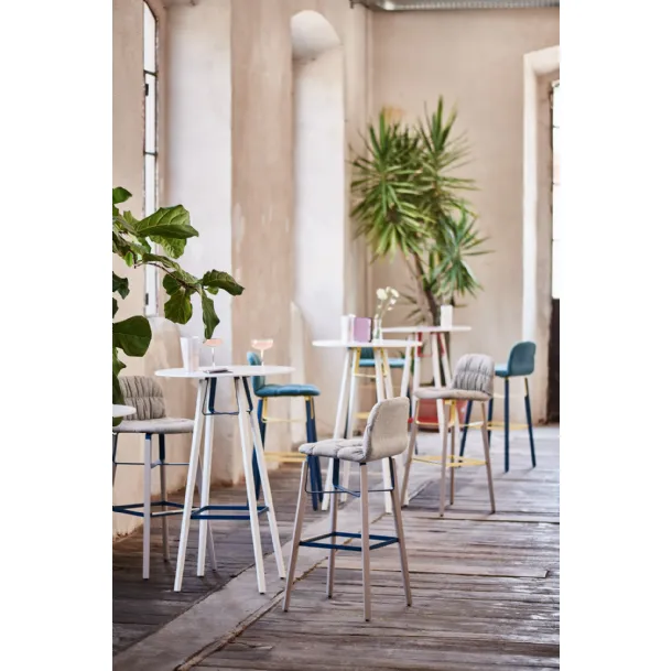 Sgabello imbottito Liù di Midj