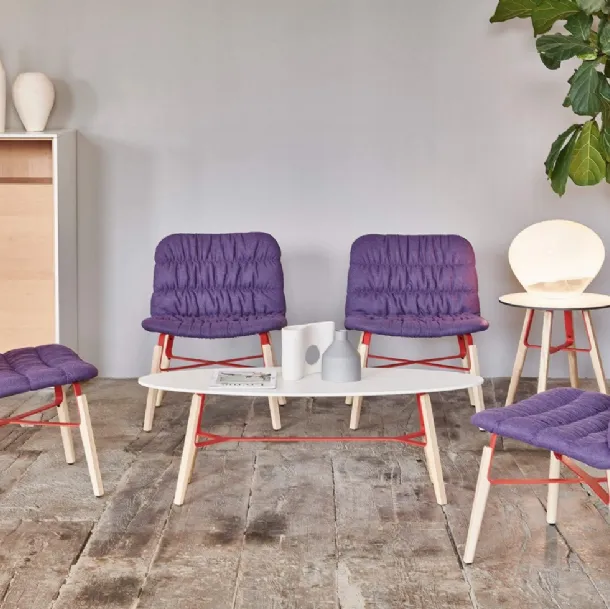 Sedia lounge in tessuto con gambe in legno e acciaio verniciato Liù AT ML TS2 di Midj