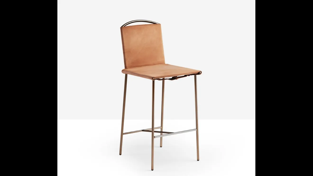 Sgabello Rem in cuoio di Midj