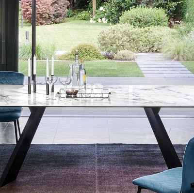 Tavolo fisso in ceramica Icaro di Calligaris