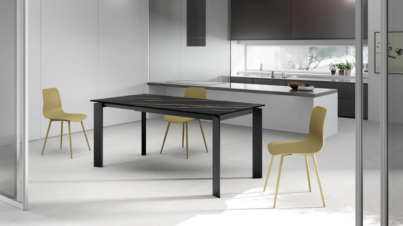 Tavolo Frame con top in ceramica di Stones