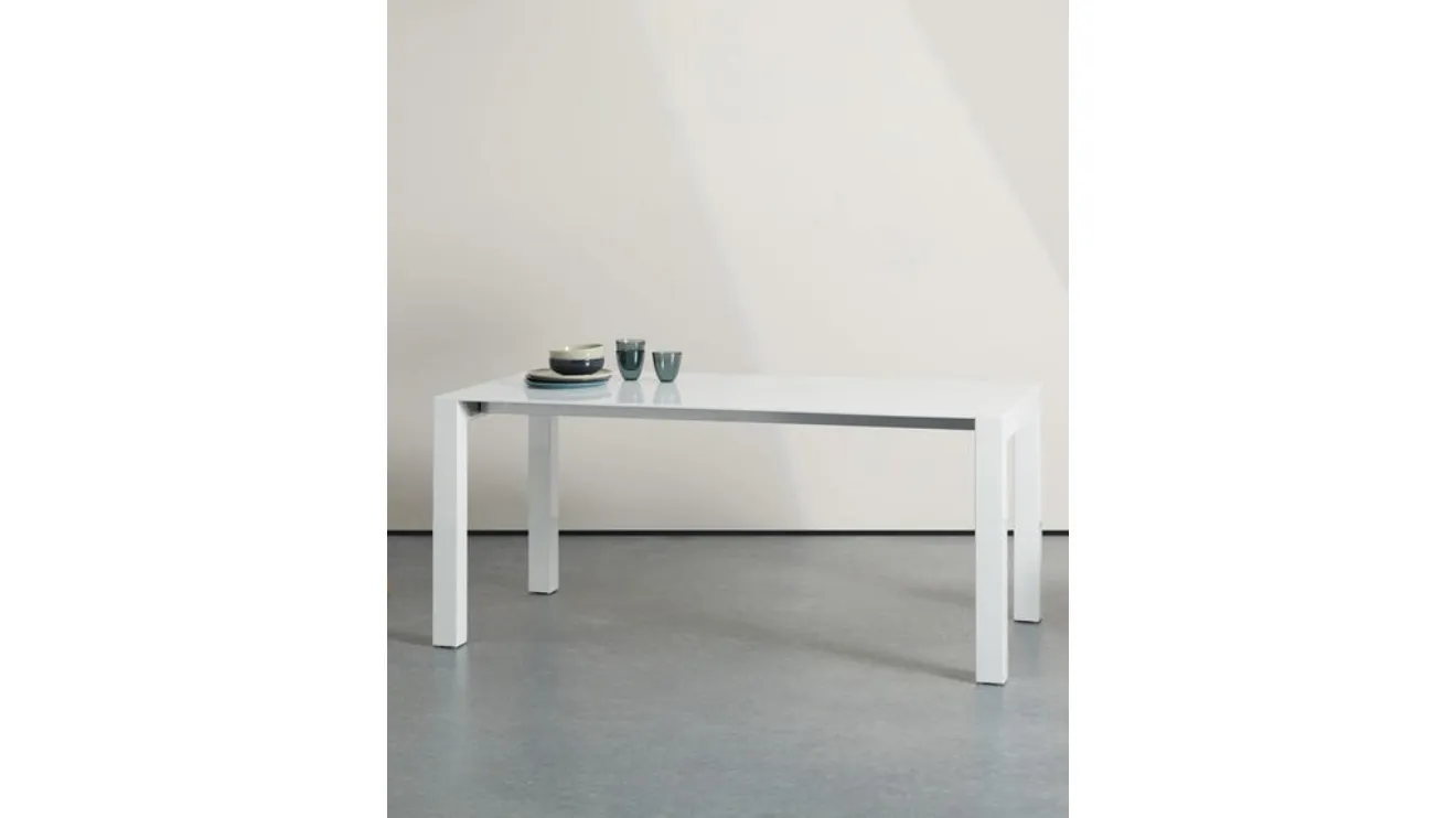 Tavolo Neal in MDF grigio di Stones