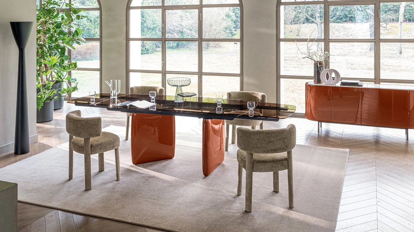 Tavolo allungabile Riverstone in vetro di Calligaris